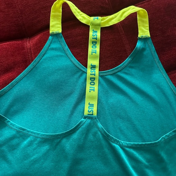 NIKE RUNNING TOP - Picture 4 of 4